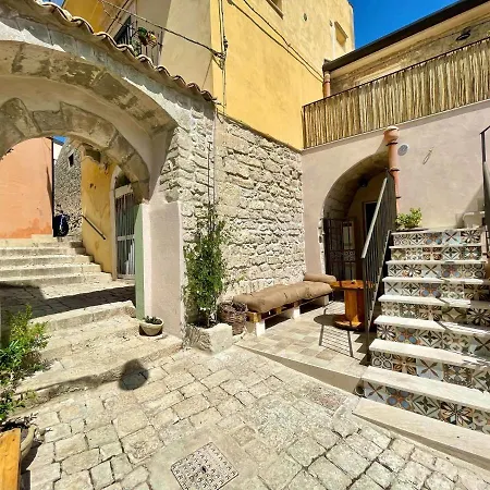 Cuturissi Hospitality & Wellnees Bed & Breakfast Ragusa Exterior photo