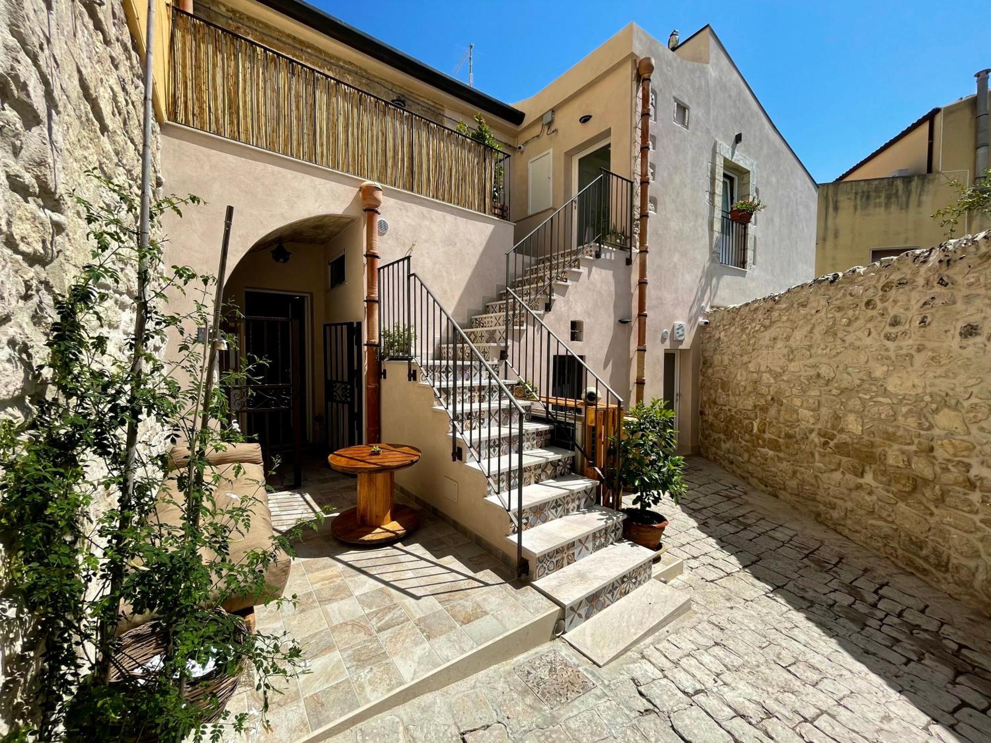 Cuturissi Hospitality & Wellnees * Ragusa